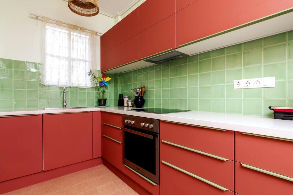 Iphigenia 2 Bedroom Retro Downtown Apartment Atina Dış mekan fotoğraf